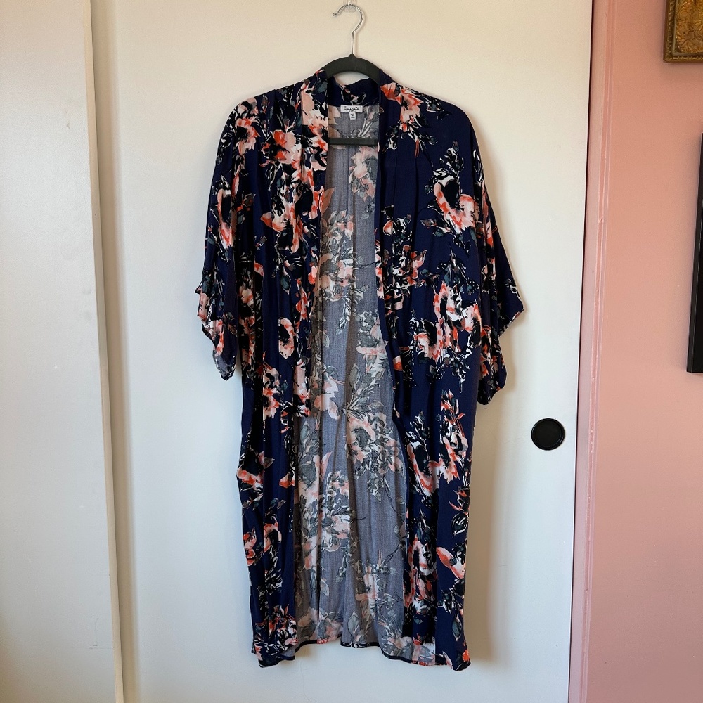 Splendid Kimono Style Open Top